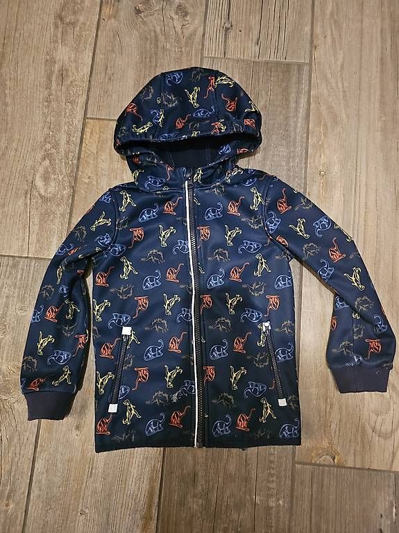 Giacche & Cappotti: Softshell-Jacke Grösse 110 / 116 – Usato da Niederweningen venduto da Reto_81