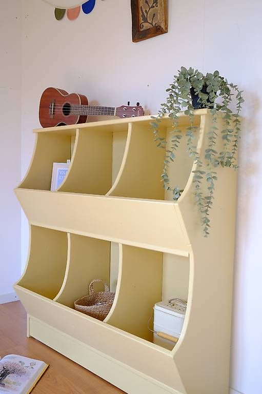 Scaffali: Kinder Bücherregal – Usato da Oberriet SG venduto da papillon_vintage 2