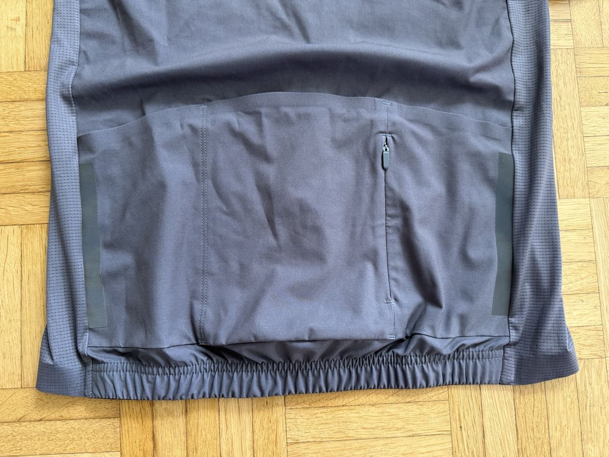Specialized Canottiere & Pantaloni: Specialized Trikot  – Usato da Cazis venduto da kistli 2
