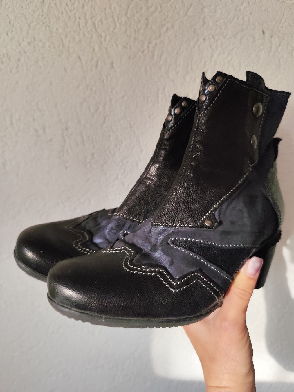 Scarpe da donna: Charme boots Italy 36 cosplay – Usato da Mägenwil venduto da VintageGirly 3