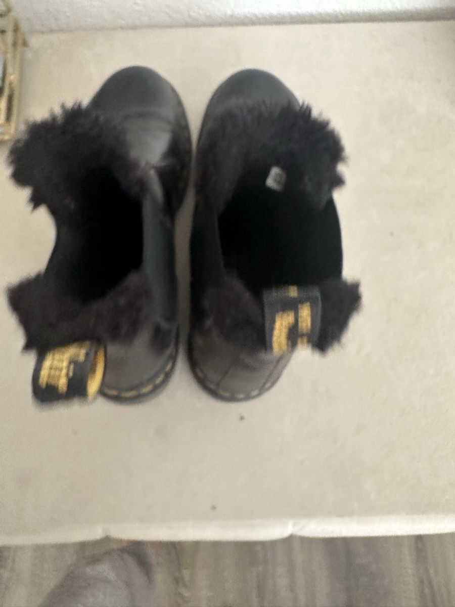 Dr. Martens Scarpe da uomo: Boots Dr. Martens Chelsea noires, fourrées,pointure 41 – Usato da Brügg BE venduto da haj_9zhk 4