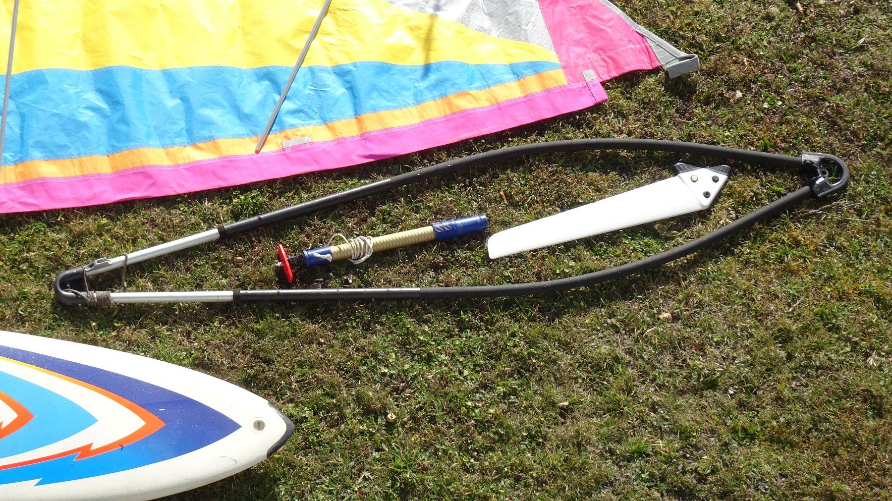 Mistral Planches de surf: Windsurfausrüstung Mistral Maui – D'occasion à Wetzikon ZH par Roliwa 1
