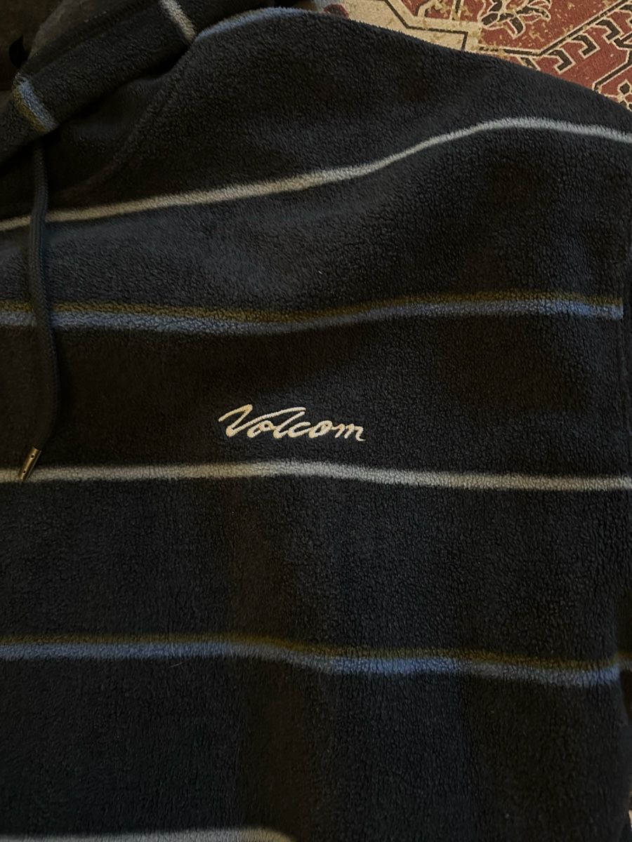 Pullover & Sweatshirts: Volcome Hoodie – Neu (gemäss Beschreibung) aus Obfelden von Andri_3 1