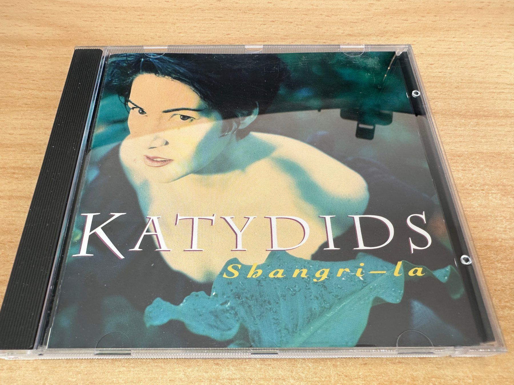 CD: B2 Katydids – Shangri-la – Usato da Rikon im Tösstal venduto da Alpenmutz