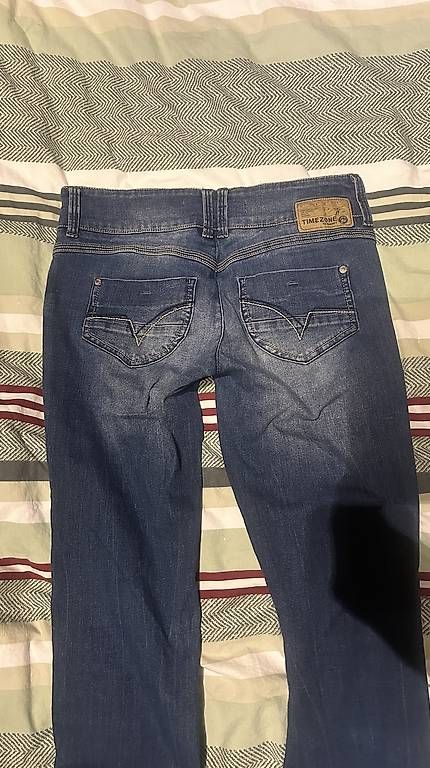 Jeans: Damen Jeans von Timezone W26 L32 – Usato da Münchenstein venduto da einElement 1