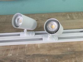 LED-Lichtschiene 2 m mit 4 schwenkbaren Spots