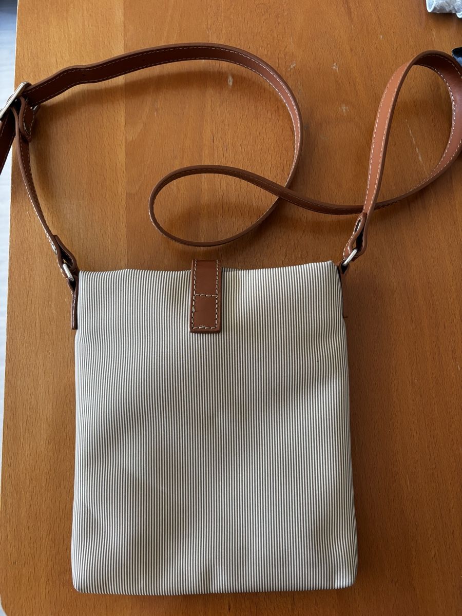 Sacs femmes: Verschiedene Handtaschen – D'occasion à Liebefeld par zugiimom 1