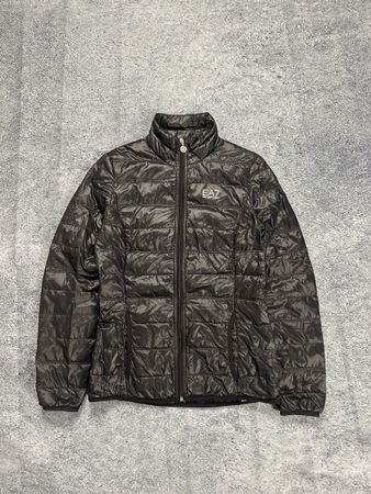 Elegante EA7 Emporio Armani Daunenjacke, Grösse M
