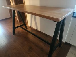 Table haute et 6 chaises 