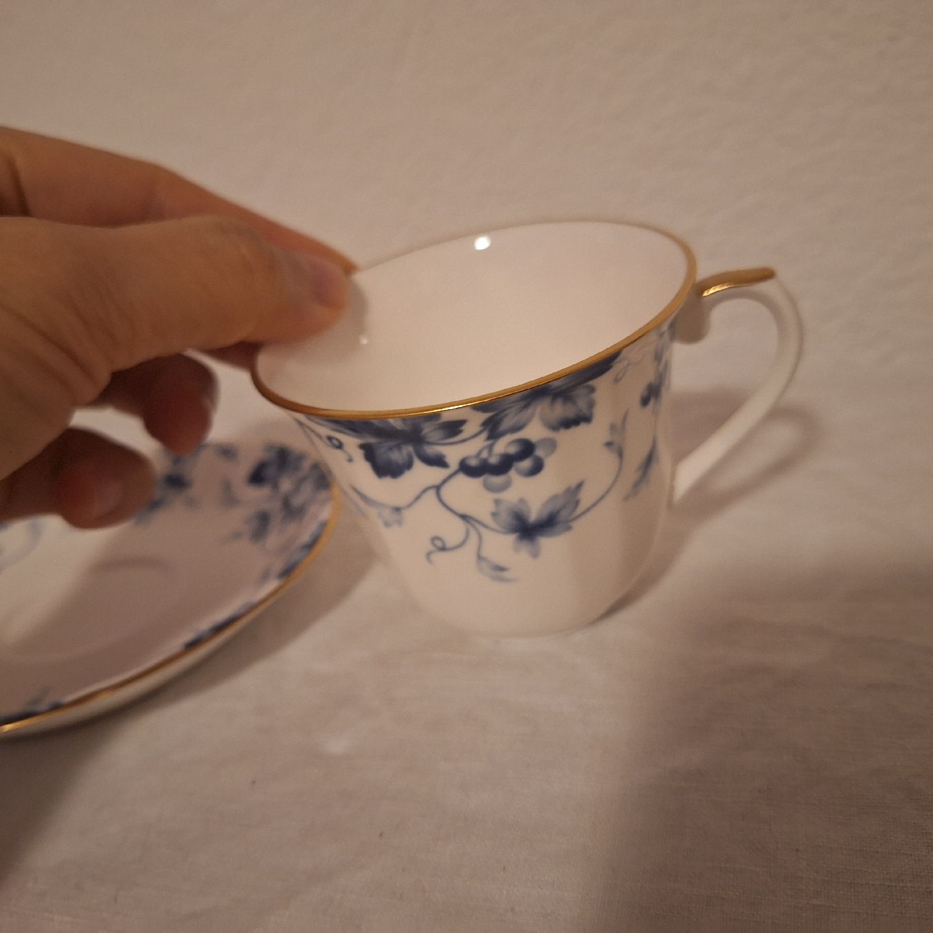 Tazze: Versand möglich. Tasse blaues Weinlaub – Usato da Winterthur venduto da Goldpipau 5