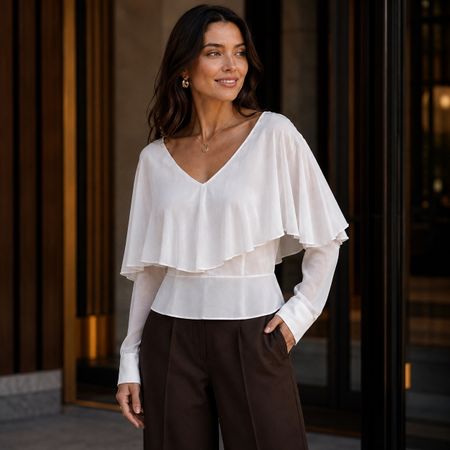 ZARA fliessende Bluse mit Volant Gr. 38-40 NEU