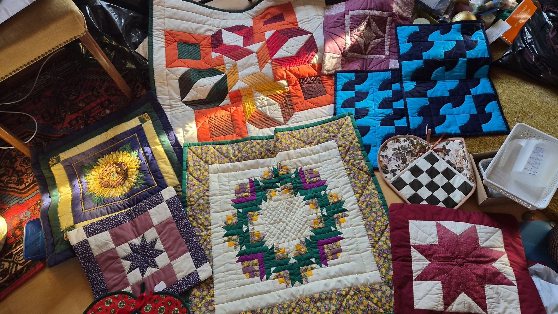 Coperte: Patchwork Decken und Topflappen Set verschiedene Motive 70er – Nuovo (secondo la descrizione) da Kölliken venduto da MissesBossTop1