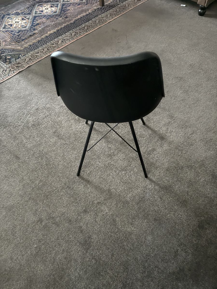 Chaises: Moderner schwarzer Stuhl  – D'occasion à Zürich par klo_7jlm 2