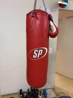 Boxsack Inkl. Handschuhe.