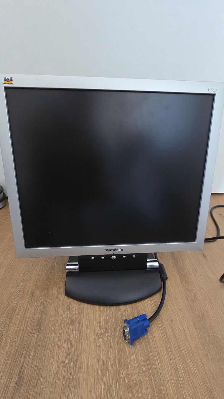 Viewsonic Ecrans: ViewSonic VA721 – D'occasion à Dübendorf par sambadagio
