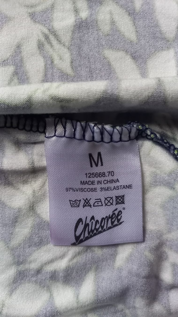 Maglioni & Felpe: Damen Pullover Chicoree Grösse M geblümt guter Zustand – Usato da St. Gallen venduto da Otterndorf 3