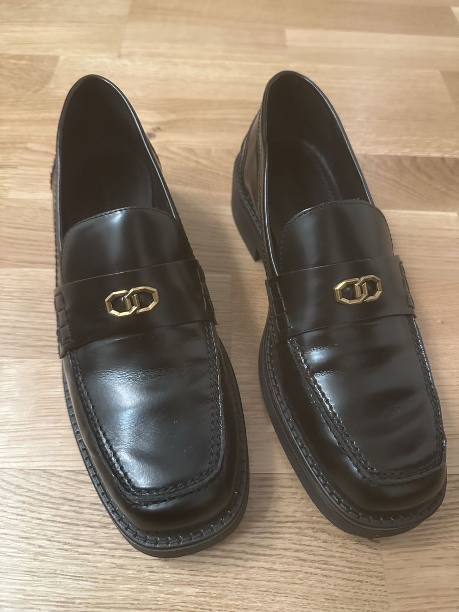 Massimo Dutti Scarpe da donna: Massimo Dutti Leather Loafers - size 40 – Nuovo (secondo la descrizione) da Zürich venduto da ira_27zx 1