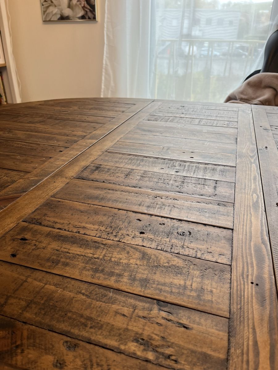 Tische: Extendable Dining Table Wooden Top White Base Solid Design – Neu (gemäss Beschreibung) aus Schaffhausen von VKShop 6