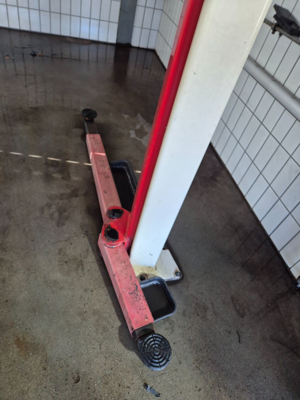 Hebebühne & Wagenheber: Koni Autolift 2-Säulen Hebebühne 3000kg – Gebraucht aus Gams von GHG-AUTO 1