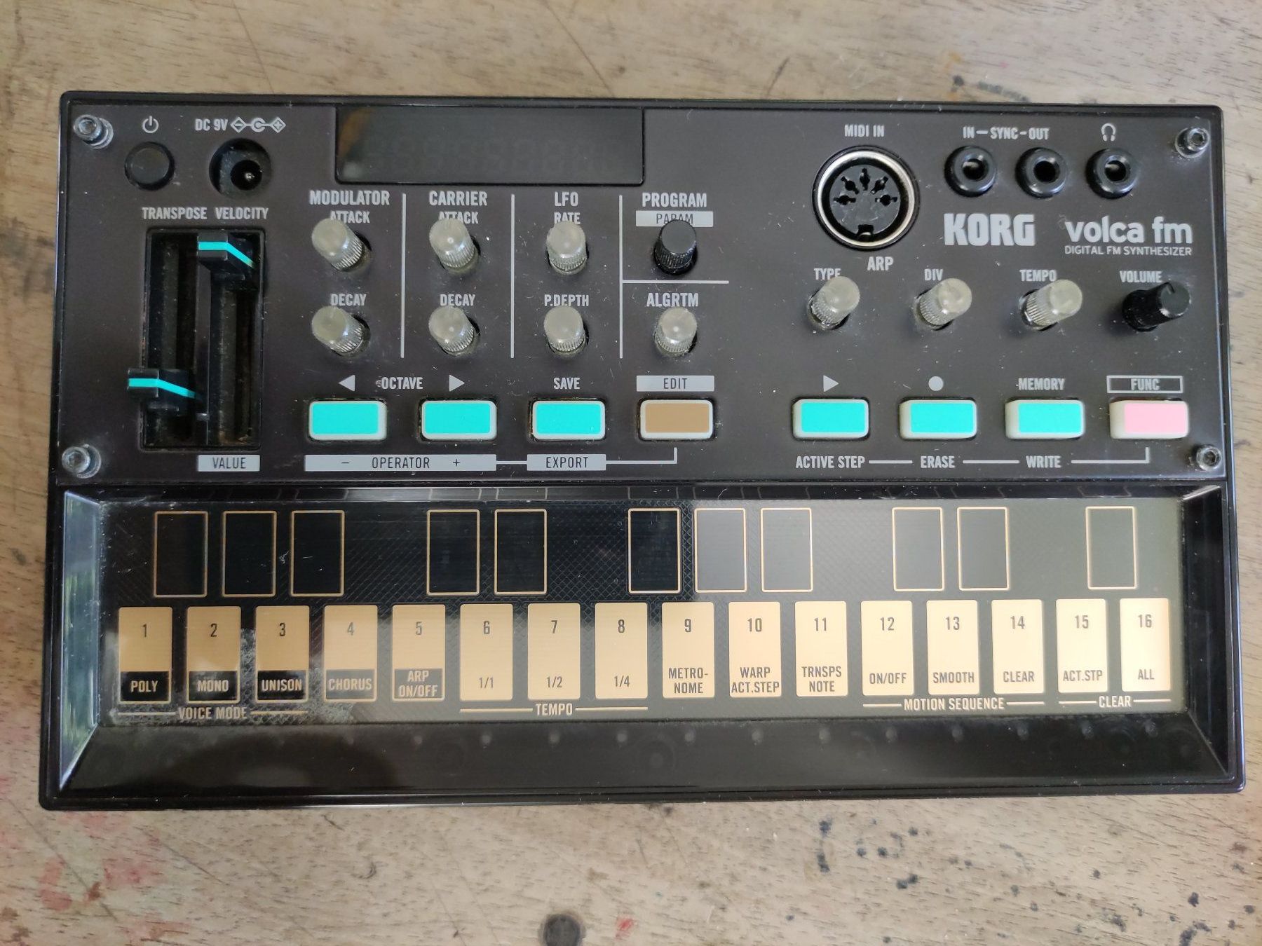 Korg Instruments de musique: Korg Volca FM – D'occasion à Wetzikon ZH par schirkahn