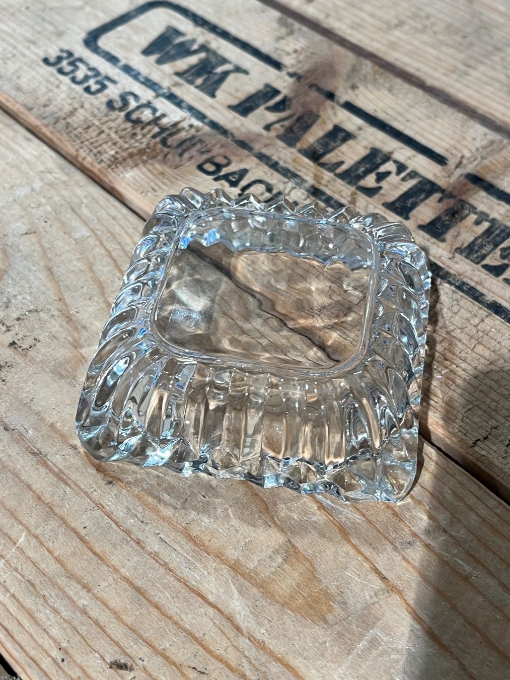 Portacenere: Aschenbecher Kristallglas ? – Usato da Luzern venduto da Fracht-Design 1