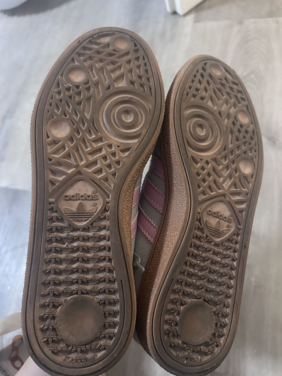 Adidas Chaussures femmes: Adidas Samba – D'occasion à Lenzburg par mir_rnb9 2