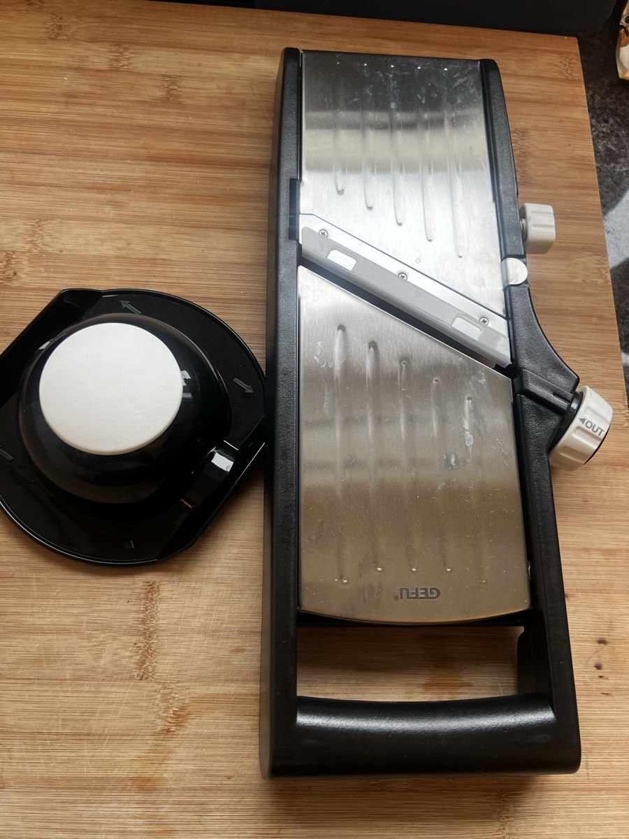 Appareils de cuisine: Gefu Gemüsehobel – D'occasion à Therwil par pas_5fhq