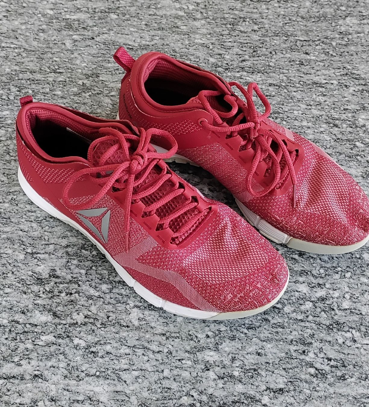 Reebok Scarpe da donna: Reebok CrossFit Trainingsschuhe Gr. 40 – Usato da Susten venduto da OggierC 2