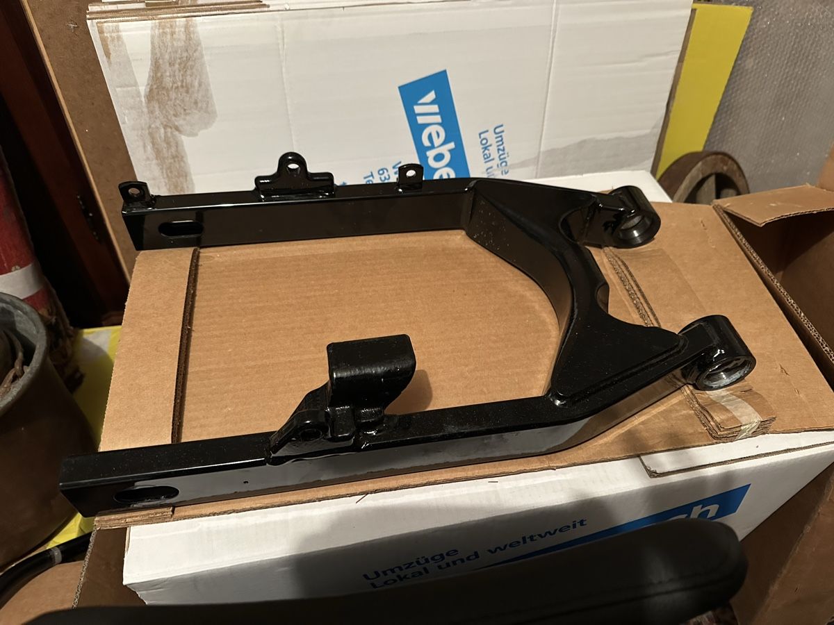 Harley-Davidson Tutti i ricambio per moto: Original Harley-Davidson Dyna Schwinge / Swingarm – – Nuovo (secondo la descrizione) da Unteraegeri venduto da weber588