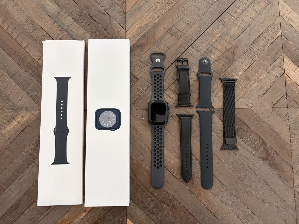 Apple Smartwatch: Apple Watch 8 45mm GPS + Cellular – Usato da Baden venduto da Garini