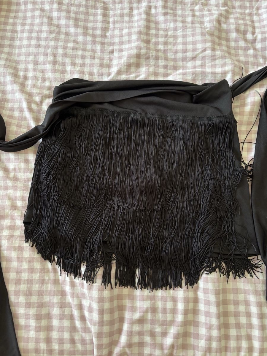 Gonne: Black Fringe Mini Skirt / Tie-Side Wrap  – Nuovo (secondo la descrizione) da Zug venduto da and_tl9y 1