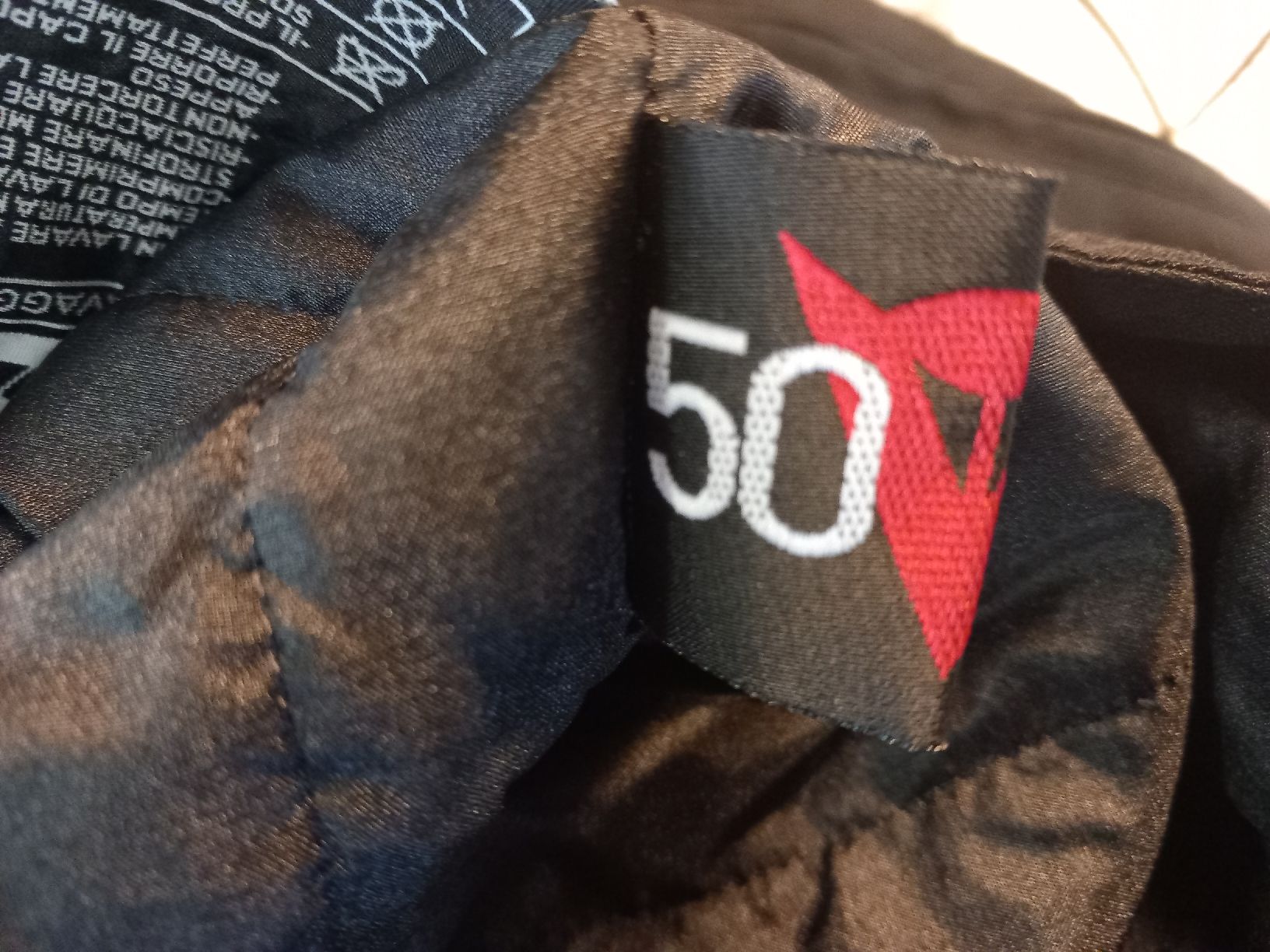 Dainese Pantaloni: Dainese Damenmotorradhose Gr. 50 – Usato da Hochwald venduto da motowear-secondhand 3