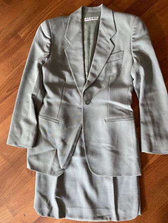 Vintage Emporio Armani Blazer mit Rock