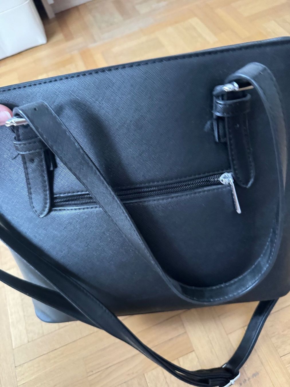 Borse da donna: Sac à main noir grand – Nuovo (secondo la descrizione) da Montreux venduto da Iza_81199 8