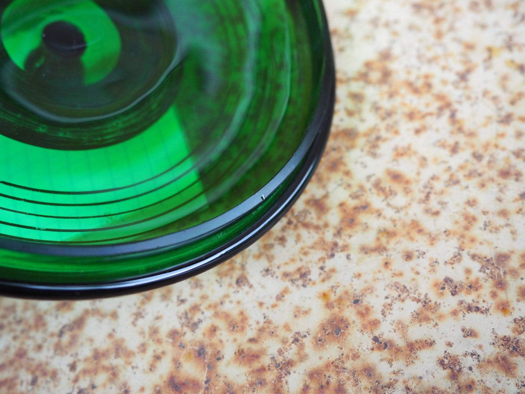 Ciotole: Glasschale mit Deckel, Goldstreifen – Usato da Schänis venduto da Wewu 4