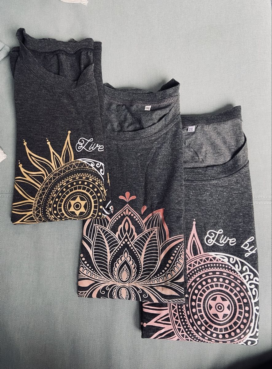 Top: Sommer-Tops 2XL, 3 Stk – Nuovo (secondo la descrizione) da Boniswil venduto da colabo