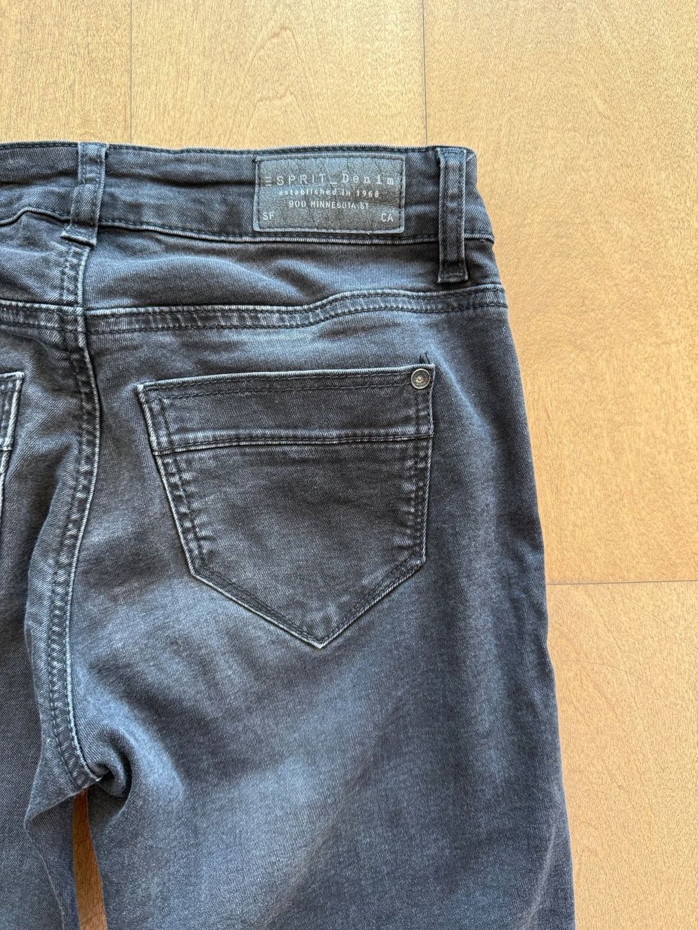 Esprit Jeans: ESPRIT - schwarze Jeans (Gr. 25/30) – Gebraucht aus Meilen von kleisi01 2