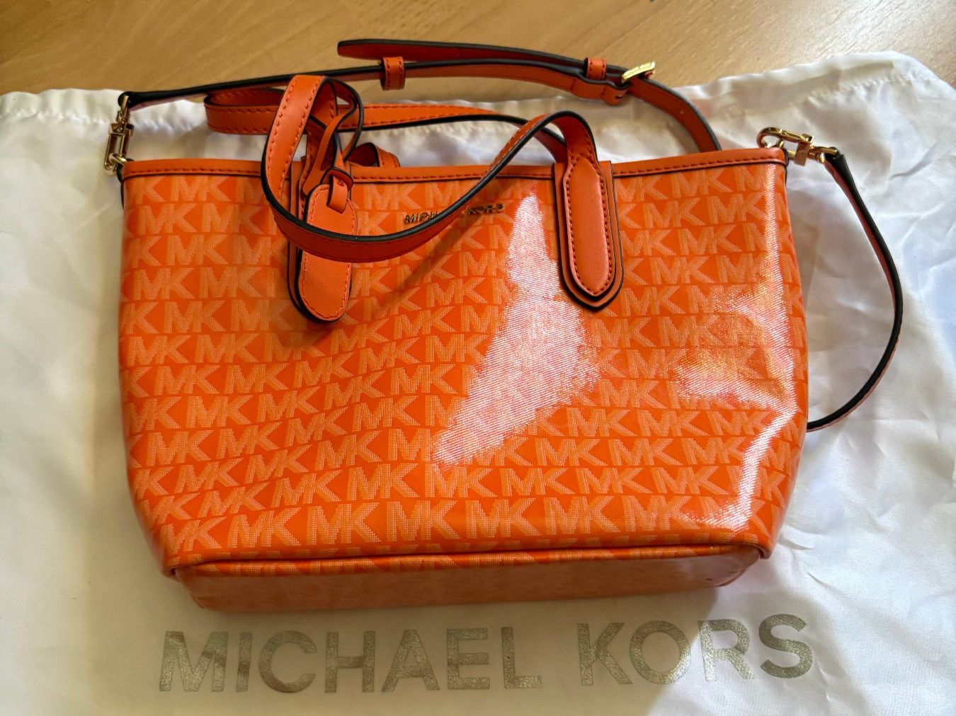 Michael Kors Borse da donna: sac Michael Kors orange – Nuovo (secondo la descrizione) da Cheseaux-Lausanne venduto da marianne2908