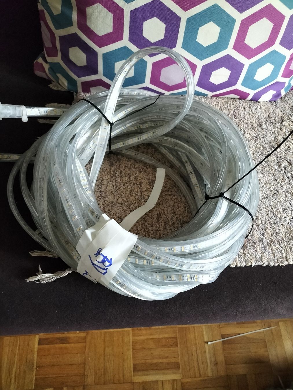 Lichterketten & Leisten: LED Band Lichtschlauch 50 Meter – Gebraucht aus Emmenbrücke von corinne041