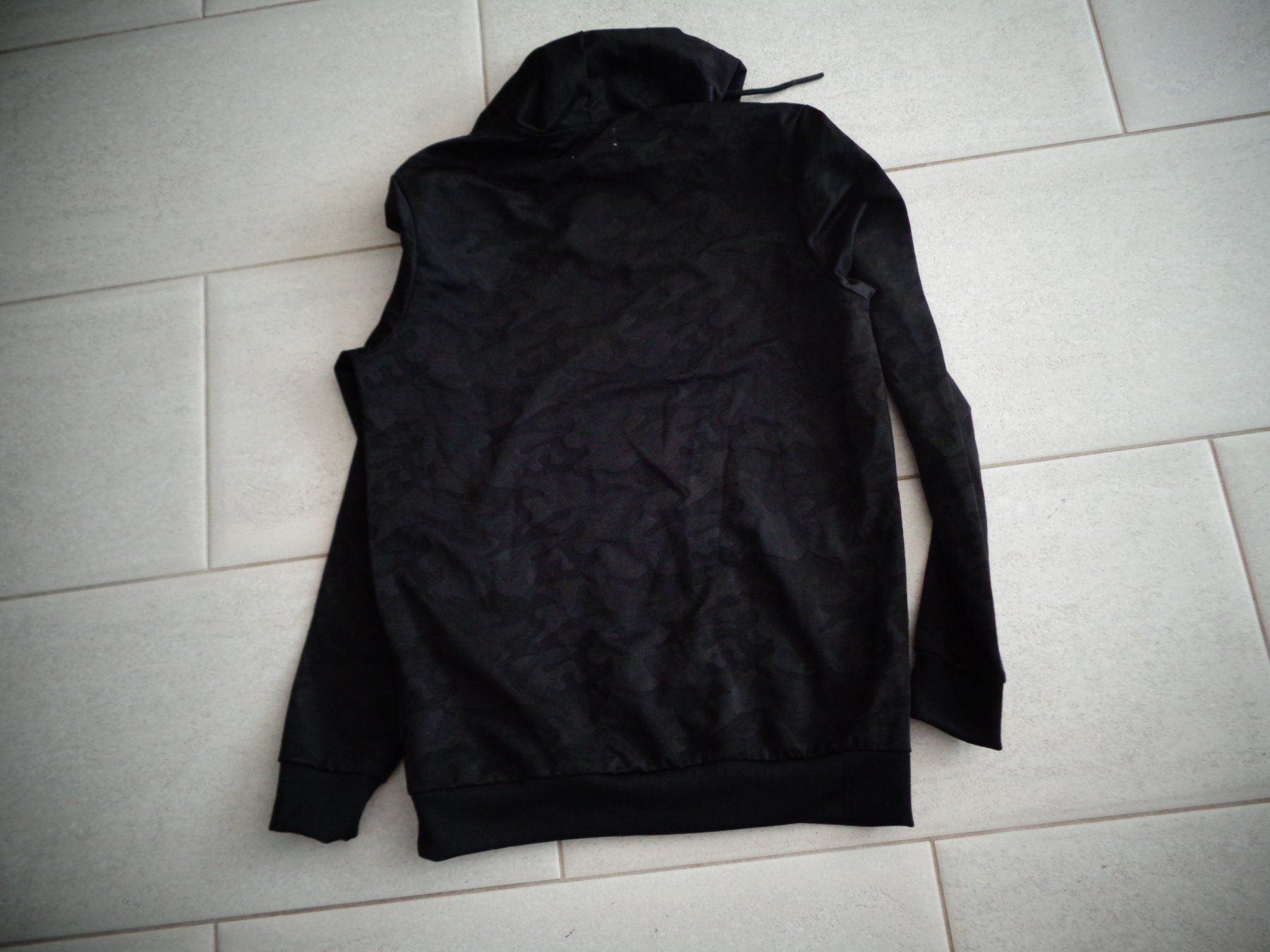Maglioni & Felpe: YOURTURN PULLOVER GR.S NEUWERTIG – Usato da Rotkreuz venduto da Samballi 3