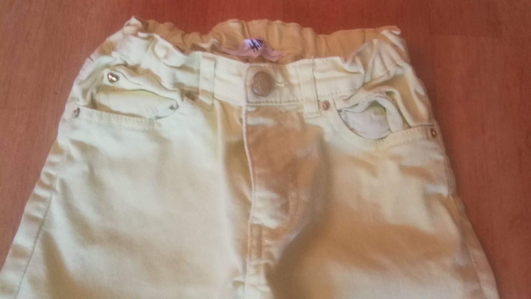 H&M Pantaloni: Gelbe Hose H&M Gr128 – Usato da Zürich venduto da laude 1
