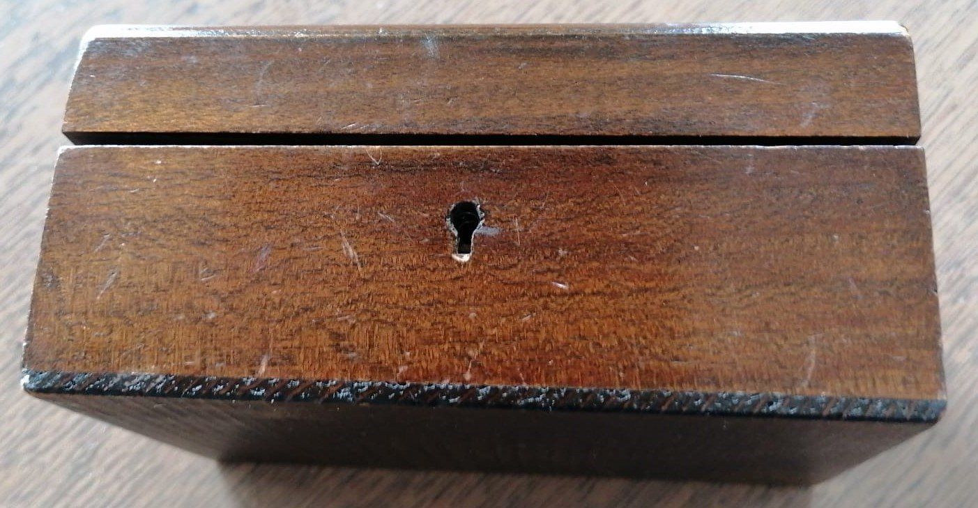 Articoli in legno: altes Holzkästchen – Usato da Grächen venduto da Hel7890 1
