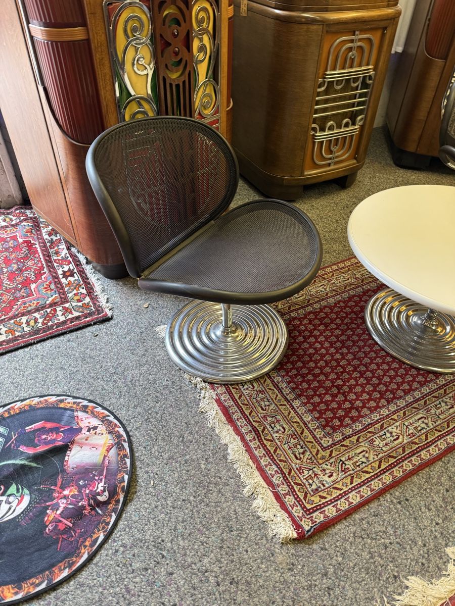 Set di tavolo e panche: Design Stühle mit Tisch Herbert Ohl – Usato da bern venduto da Seeburg 2