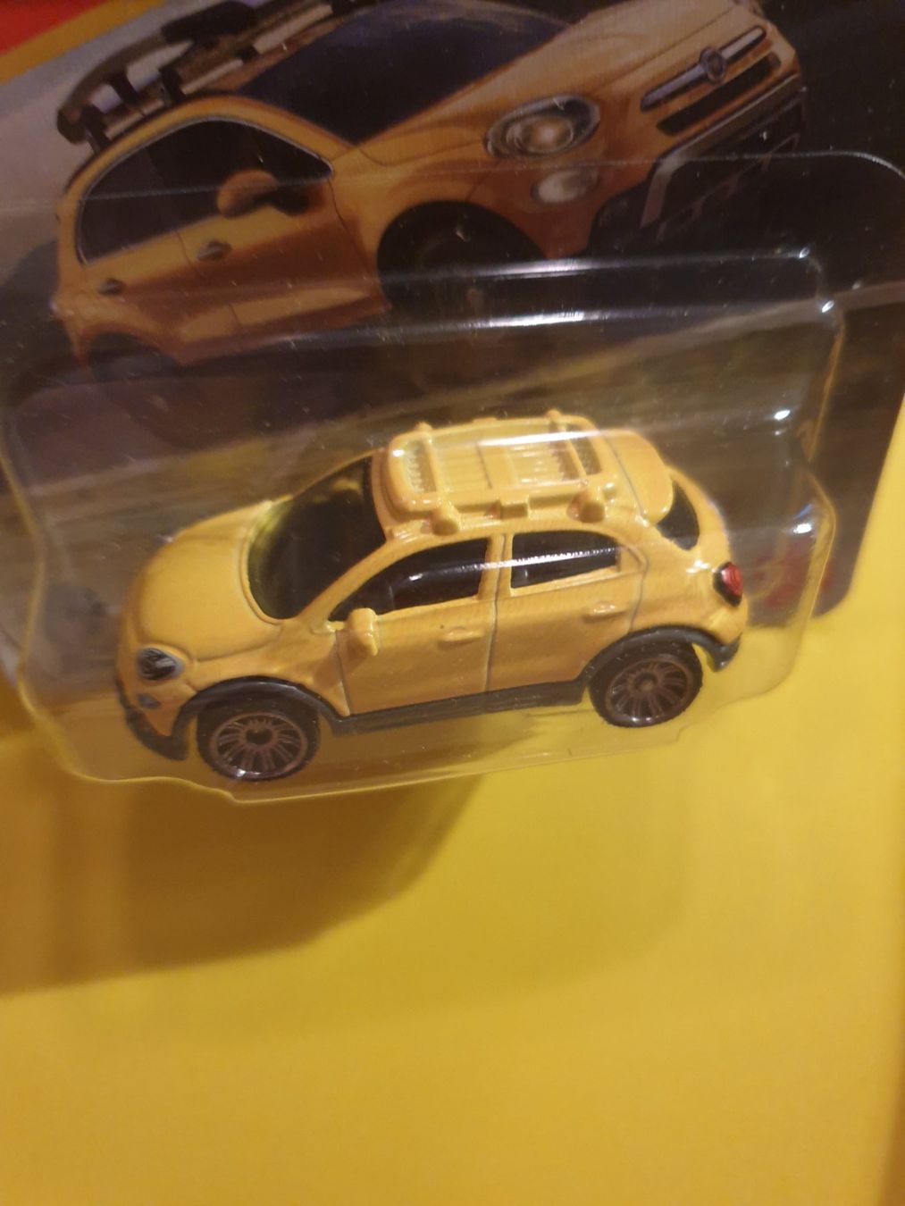 Matchbox Modellini d'auto: Matchbox 2016 FIAT 500X – Nuovo e nell'imballaggio originale da Oftringen venduto da Rotor 2