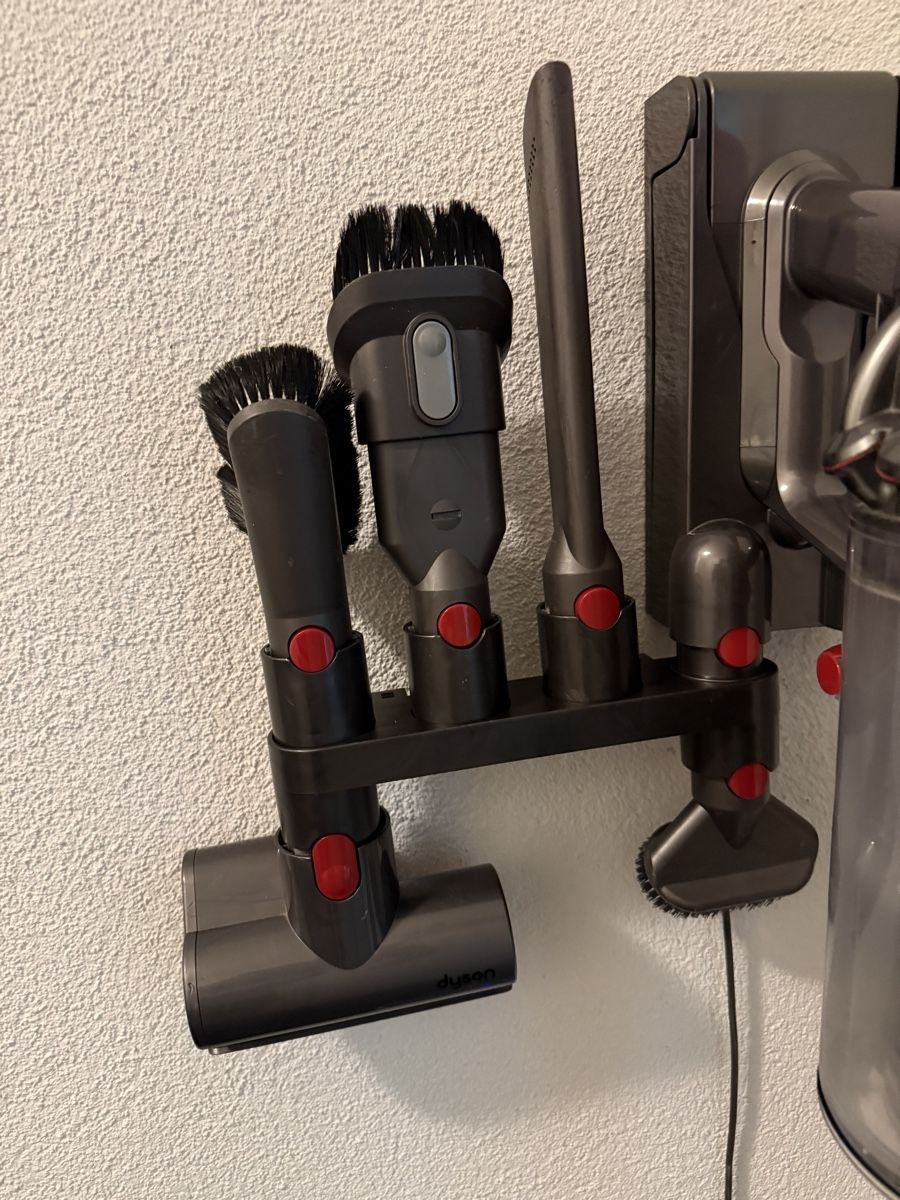 Dyson Aspirapolveri & Accessori: Dyson Vacuum Cleaner Attachment Holder Dock Station extensio – Nuovo e nell'imballaggio originale da Lenzburg venduto da Reniss_ 1