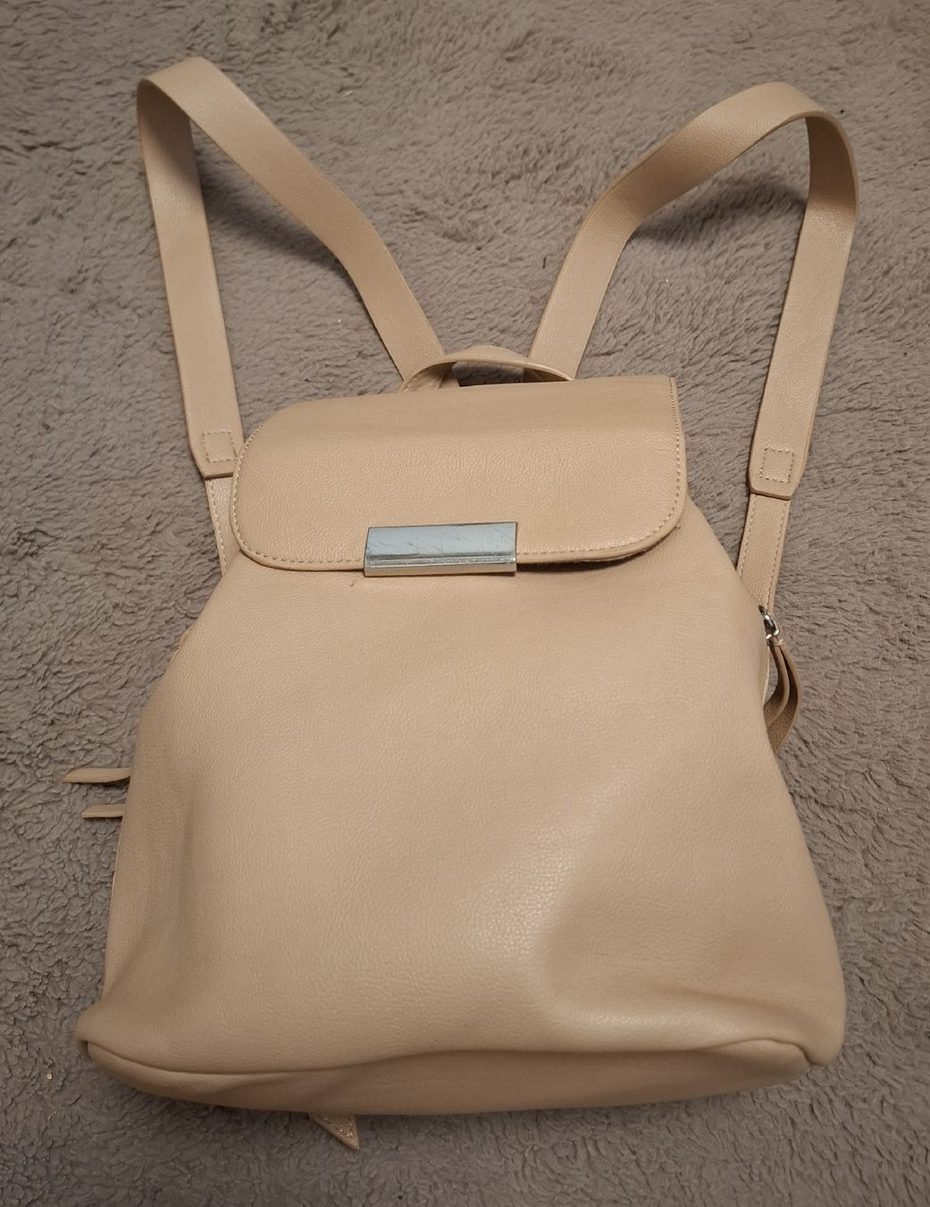Zaini: Pull&Bear Rucksack beige Lederimitat Damen neuwertig – Nuovo (secondo la descrizione) da Glis venduto da len_hd2h