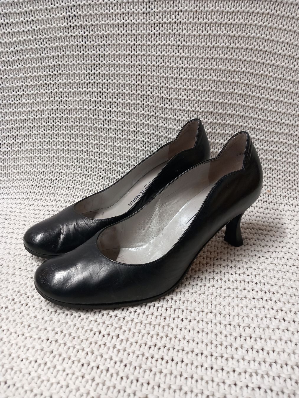 Kaiser Scarpe da donna: Peter Kaiser Leder Pumps Gr.37.5  Schwarz – Usato da Gwatt (Thun) venduto da umwelt-brocki
