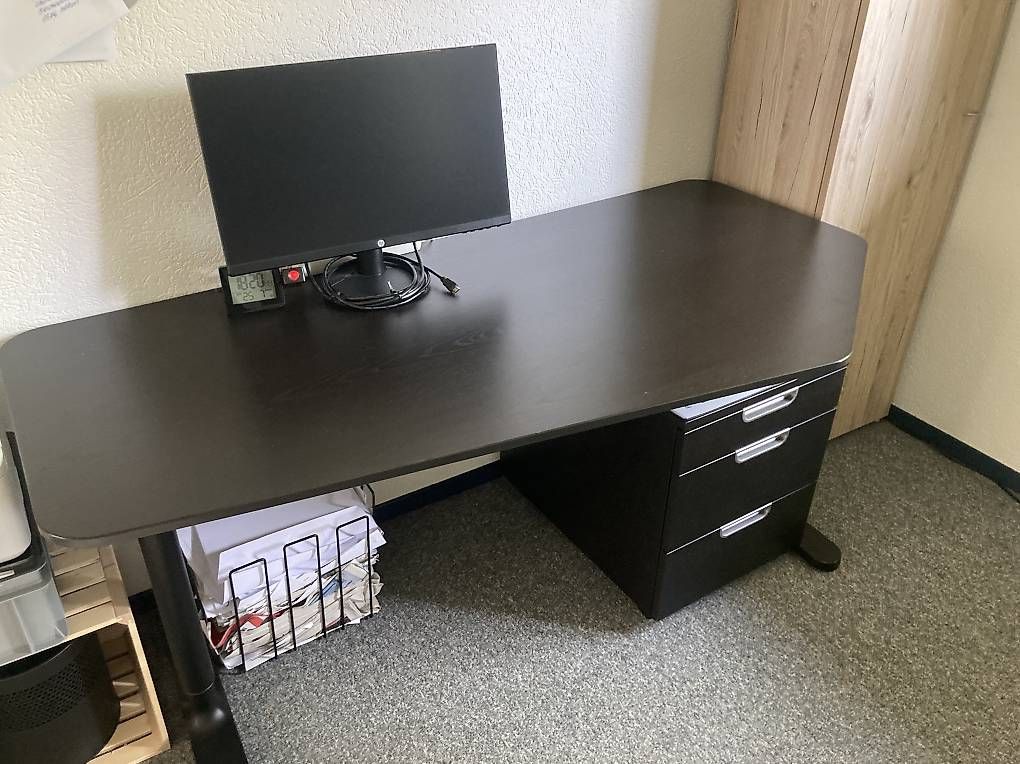 Scrivanie: Bürotisch schwarz – Usato da Islikon venduto da lau_5ysm 1