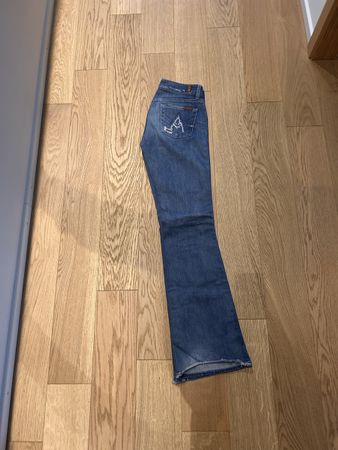 7 For All Mankind "A Pocket" Jeans, Size 25, Great fit!