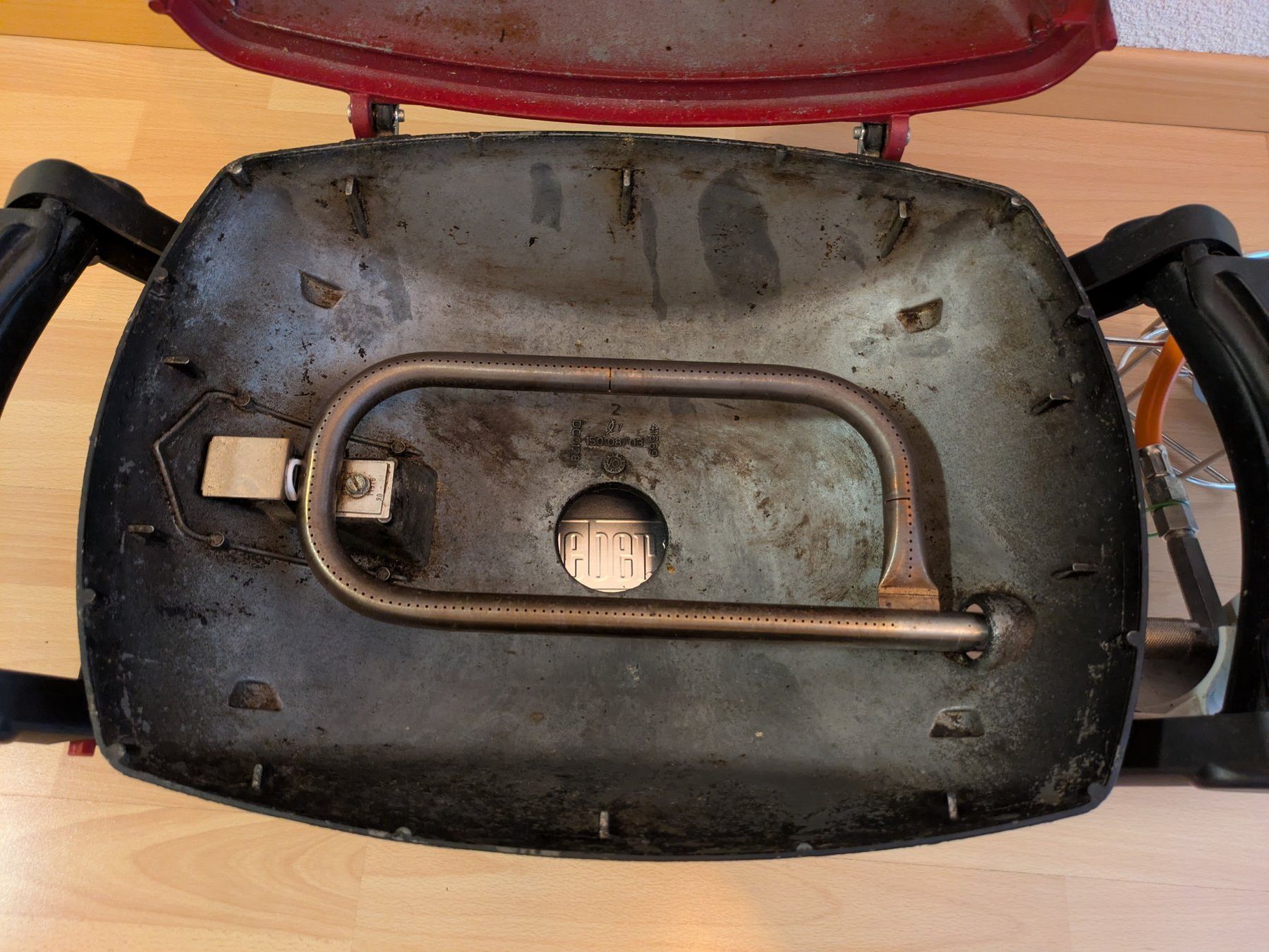 Weber Griglie: Weber Q120 Gasgrill weinrot – Usato da Zürich venduto da SpacemanSpiff313 6